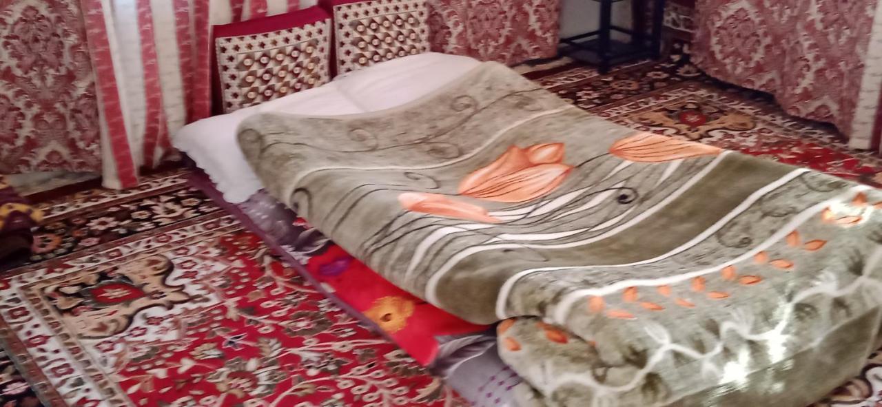 Mir Manzil Bed & Breakfast Srīnagar Eksteriør bilde