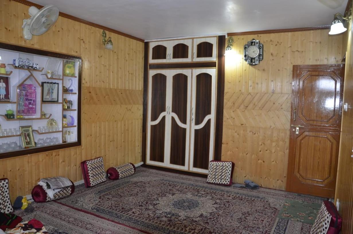Mir Manzil Bed & Breakfast Srīnagar Eksteriør bilde