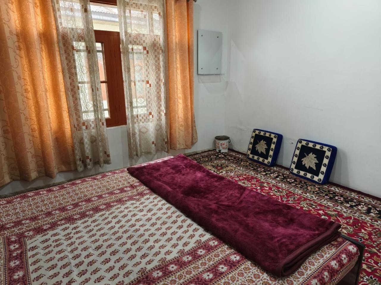 Mir Manzil Bed & Breakfast Srīnagar Eksteriør bilde